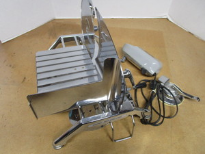 lot 51 image: Rival Food Slicer