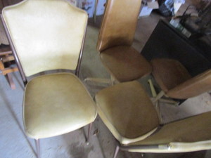 lot 83 image: MCM Kitchen Chairs