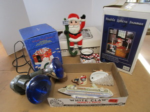 lot 88 image: Snoopy & Snowmen Treat Jars, More