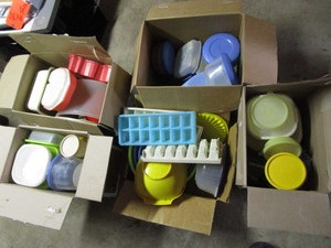 lot 96 image: Storage Containers, Tupperware