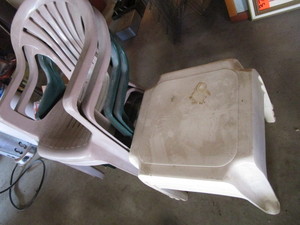 lot 123 image: Stacking Lawn Chairs & Tables