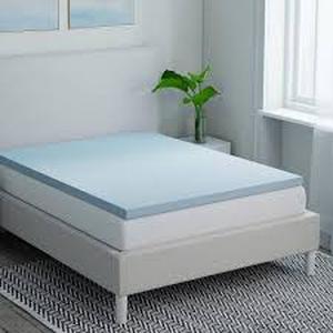 StyleWell 3 in. Gel Infused Memory Foam Queen Mattress Topper    Customer Returns See Pictures