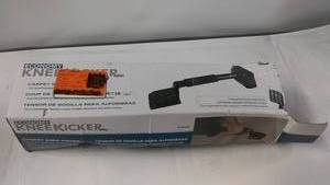 Economy Carpet Knee Kicker Tool by Roberts in Box