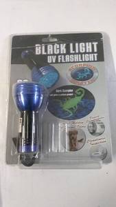 32 LED UV Black Light Flashlight with Battery Included
