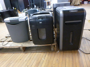 3 Paper Shredders