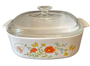 lot 129 image: Vintage Corning Ware Wildflower Casserole Dish with Pyrex Lid