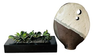 lot 90 image: Pretty Home Decor Faux Plants and Abstract Vase
