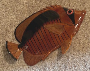 lot 114 image: Decorative Fish Figurine Wall Hanging