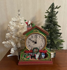 lot 159 image: Festive Trees and Holiday Clock
