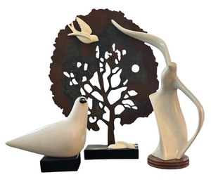 lot 32 image: Home Decor with Seagull Figurines