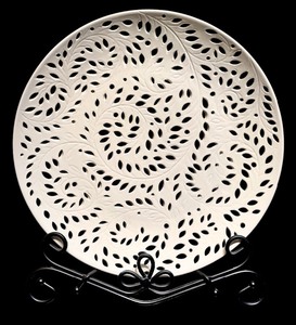 lot 98 image: Gorgeous Cream Colored Porcelain Large Platter including Stand