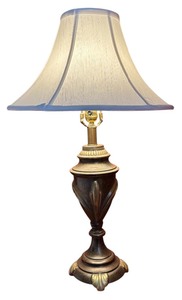 lot 156A image: Elegant Table Lamp