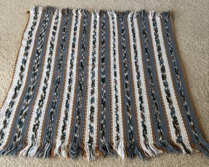 lot 190 image: Vintage Afghan Blanket