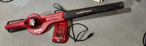 lot 199 image: Craftsman Cordless Sweeper with Charger