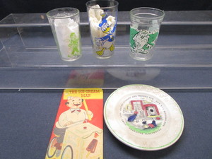 lot 65 image: Juice Glasses - Vintage, Ice Cream Man Book, Childs Plate