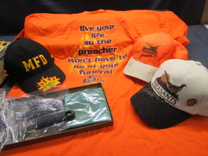 lot 79 image: DU Gift Set, Hats, T-Shirt