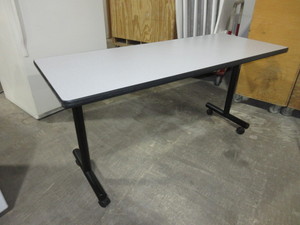 lot 508 image: LAMINATE TOP FOLDING TABLES