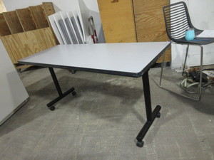lot 509 image: LAMINATE TOP FOLDING TABLES