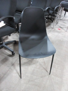 lot 546 image: BLACK, PLASTIC CAFETERIA CHAIRS