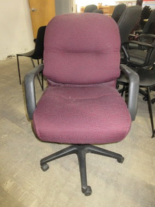 lot 554 image: HON, UPHOLSTERED, ADJUSTABLE HEIGHT OFFICE CHAIRS