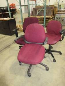 lot 578 image: ASSORTED,  WINE COLOR, ADJUSTABLE OFFICE CHAIRS