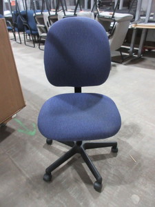 lot 530 image: STYLEX, CLICK, ADJUSTABLE HEIGHT TASK CHAIRS