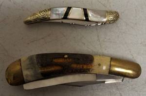 lot 45 image: (1) Ace of Hearts Mother of Pearl Pocket Knife (1) Edgeco Pocket Knife (2 Blades) View Photos