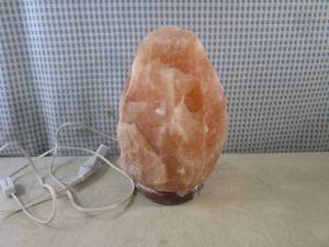 lot 202 image: (BS) Large Lightup Himalayan Salt L...