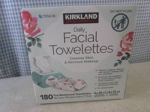 lot 214 image: (F-0) 180 Count Daily Facial Towele...