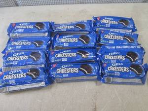 lot 265 image: (B-2) 12 Oreo Cakesters 3-Cake Pack...
