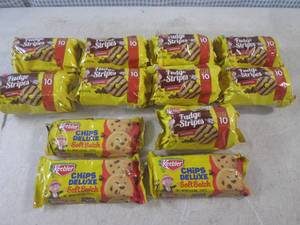 lot 286 image: (B-2) 12 Packs of Keebler Cookies P...