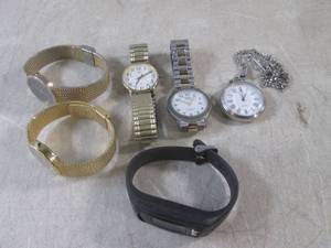 lot 7 image: (CNTR) Assorted Watches Including 2...