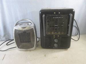 lot 15 image: (D-2) 2 Electric Heater - Both Powe...