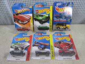 lot 22 image: (EC1) Assorted Hot Wheels in Packag...