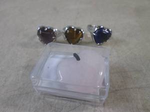 lot 61 image: (CNTR) 3 Polished Heart Shaped Gens...