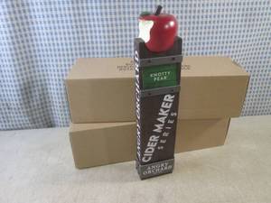 lot 143 image: (CS) 2 Angry Orchard Cider Maker Se...
