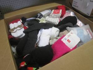 lot 182 image: (A-4) Big Box Full of Assorted Wome...