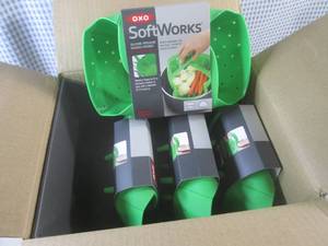 lot 193 image: (BS) 4 Soft Works Silicone Pressure...