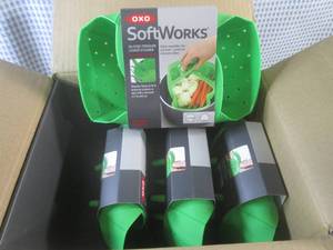 lot 194 image: (BS) 4 Soft Works Silicone Pressure...