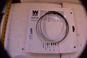 lot 23 image: WEN BB5937 59.5-Inch Woodcutting Bandsaw Blade with 6 TPI and 38-Inch Width