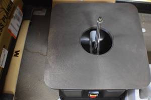 lot 73 image: AT6535 3.5-Amp Oscillating Spindle Sander with Beveling Top
