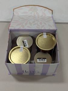 lot 55 image: Candle Gift Box Set - 4 Candles Total