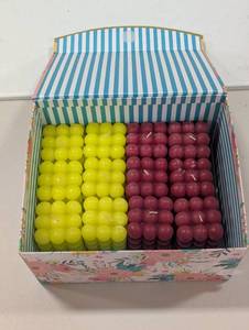 lot 66 image: Candle Gift Box Set - 12 Candles Total