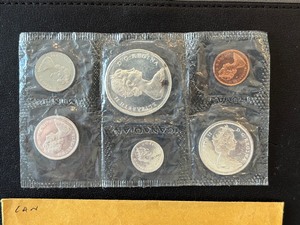 lot 4 image: 1967 Canada Silver Mint Set