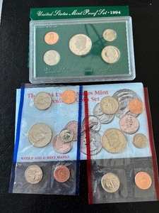 lot 36 image: 1994-S Proof and P & D Mint Sets