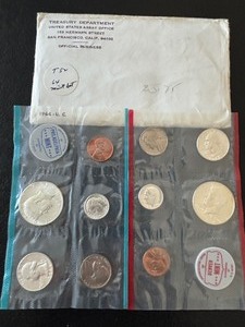 lot 25 image: 1964 P & D Mint Sets