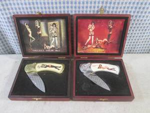 lot 19 image: (EC1) 2 Collector Knives in Wood Bo...