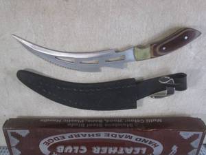 lot 147 image: (EW4) 15 Fixed Curve Blade Knife w...