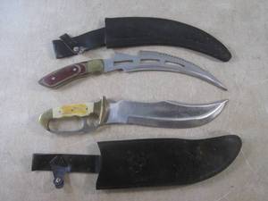 lot 181 image: (D-3) 2 - 15 As-Is Knives with She...