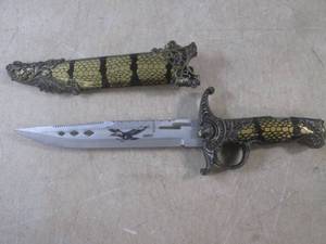 lot 192 image: (BSB) 13 14 Decorative Knife with...